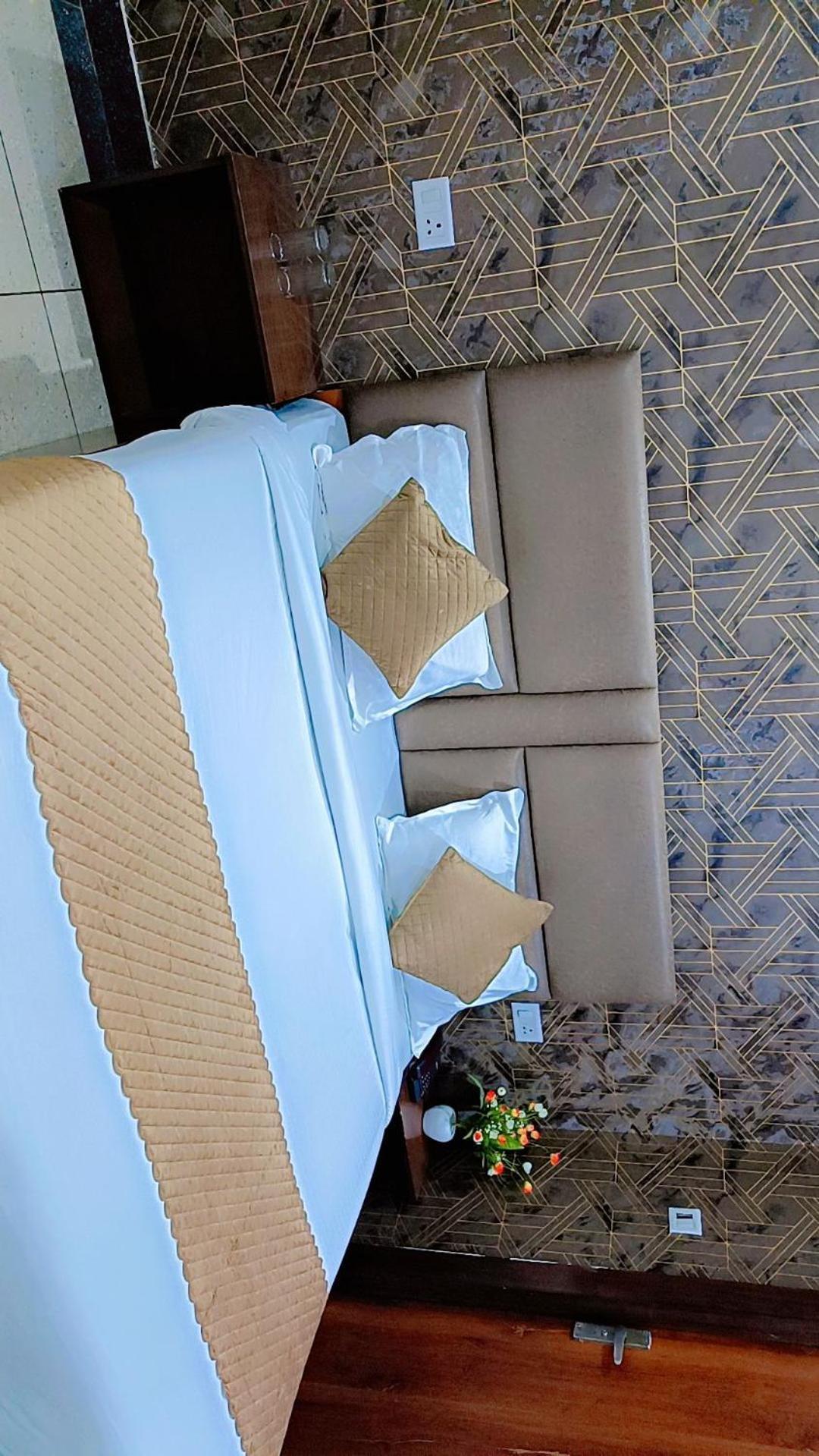 Hotel Grand City Maxx A Family Hotel Near Igi Delhi Airport ニューデリー エクステリア 写真