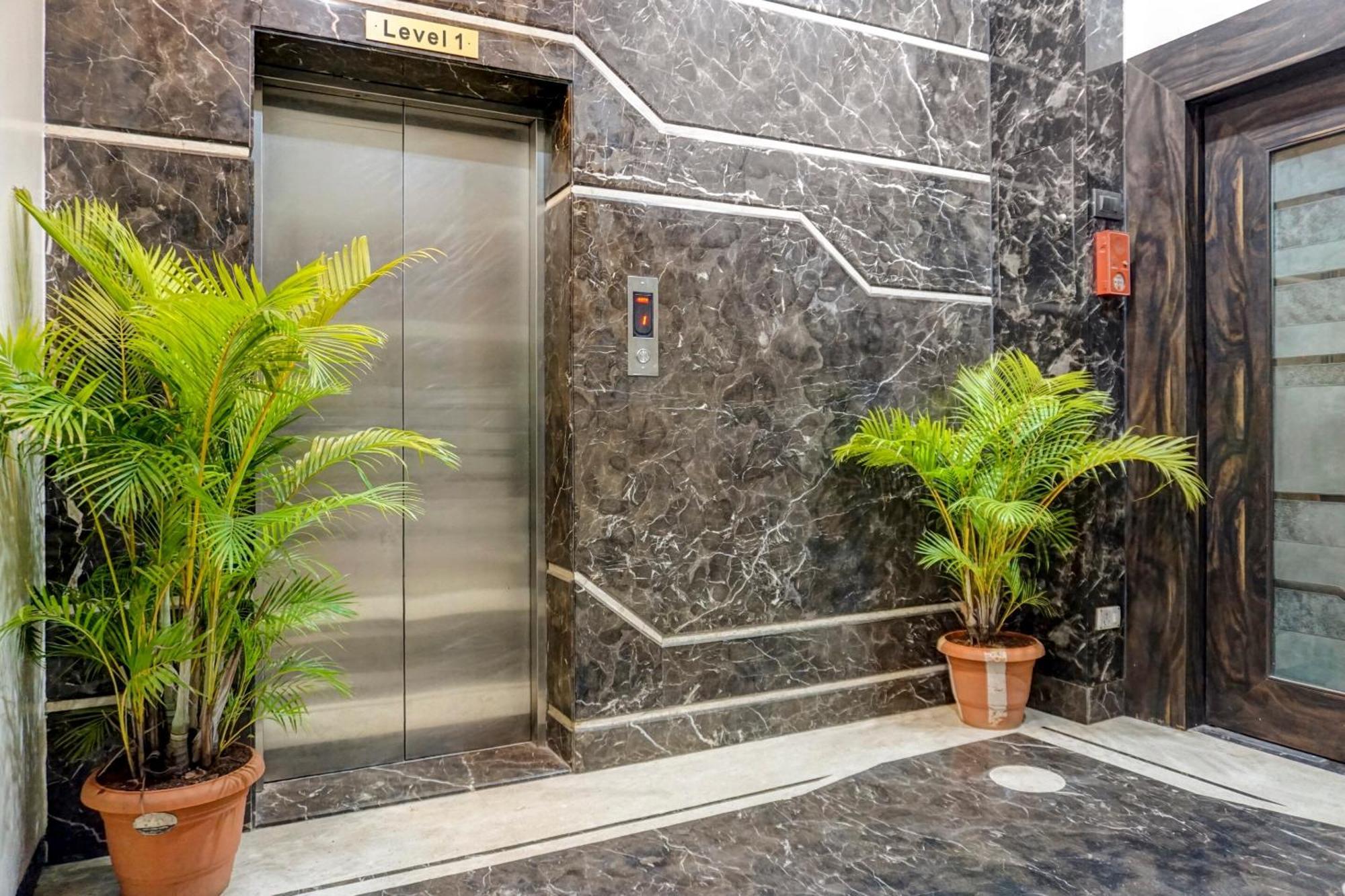Hotel Grand City Maxx A Family Hotel Near Igi Delhi Airport ニューデリー エクステリア 写真